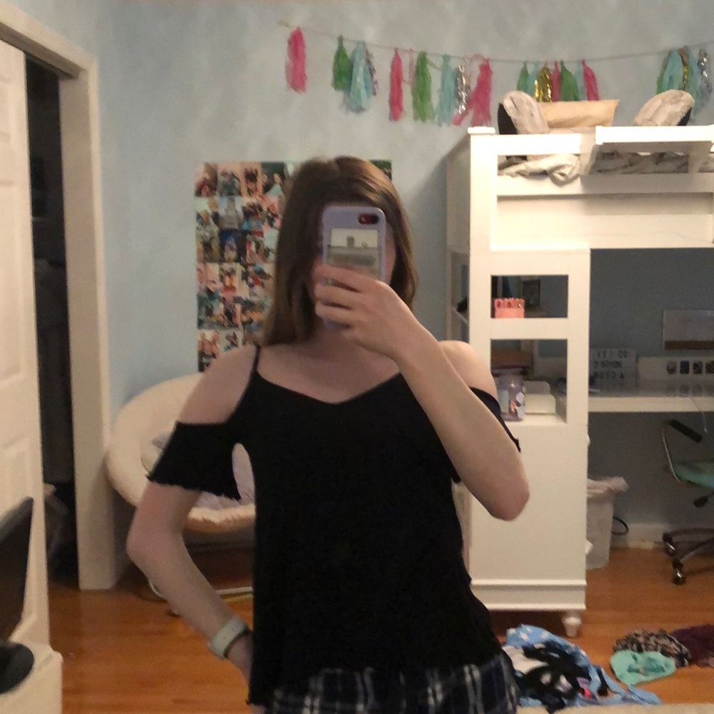 AE BLACK TOP